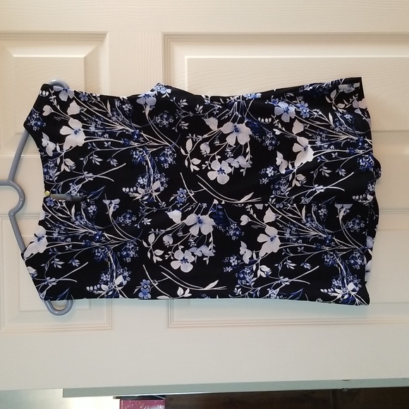 💙 CALVIN KLEIN SLEEVELESS TOP 💙 - Picture 2 of 7